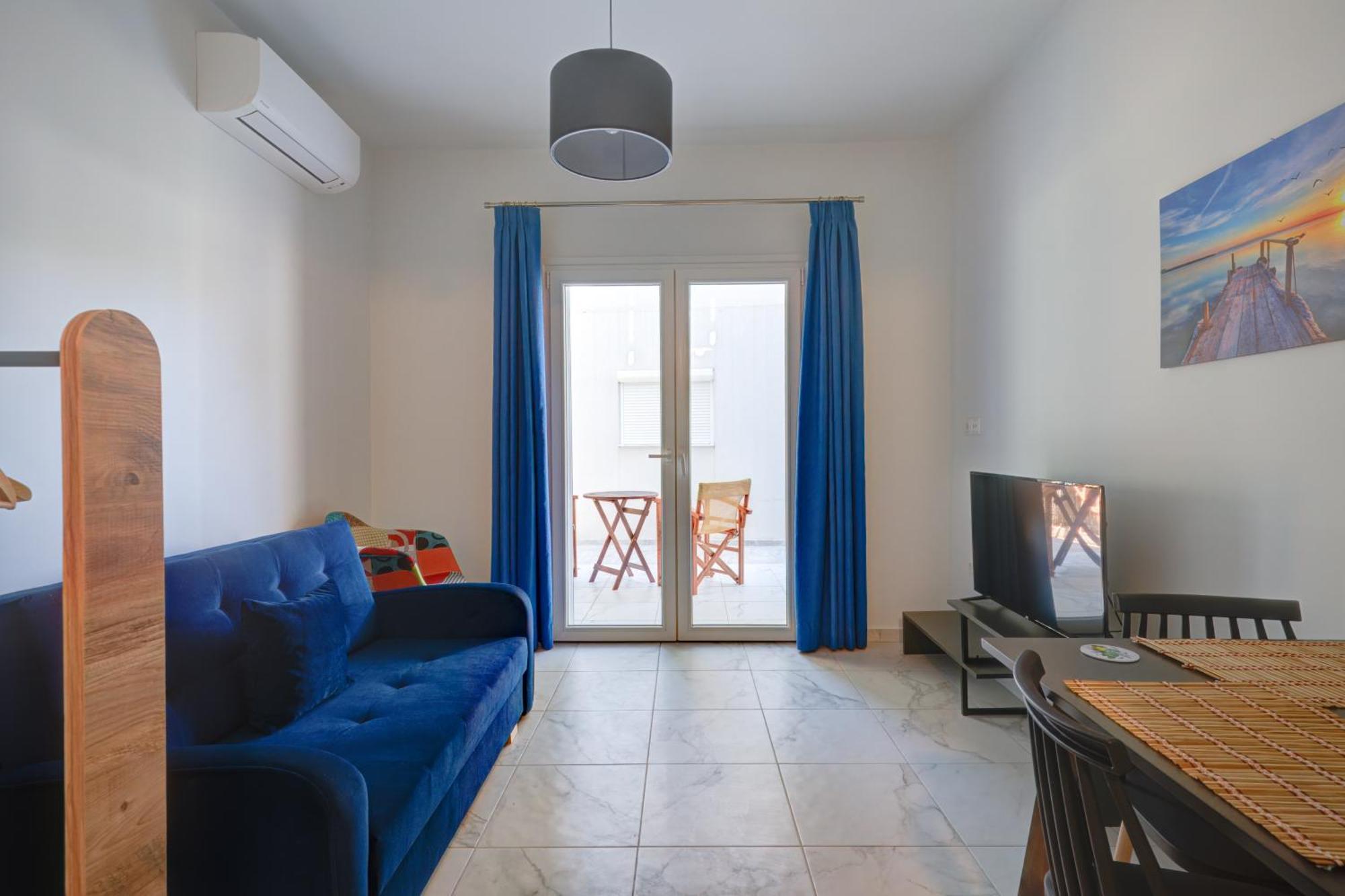 Molos Beachfront Apartments In 디아코프토 객실 사진